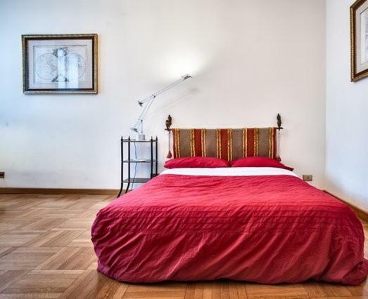 Piazza Duomo Apartment Milánó Kültér fotó